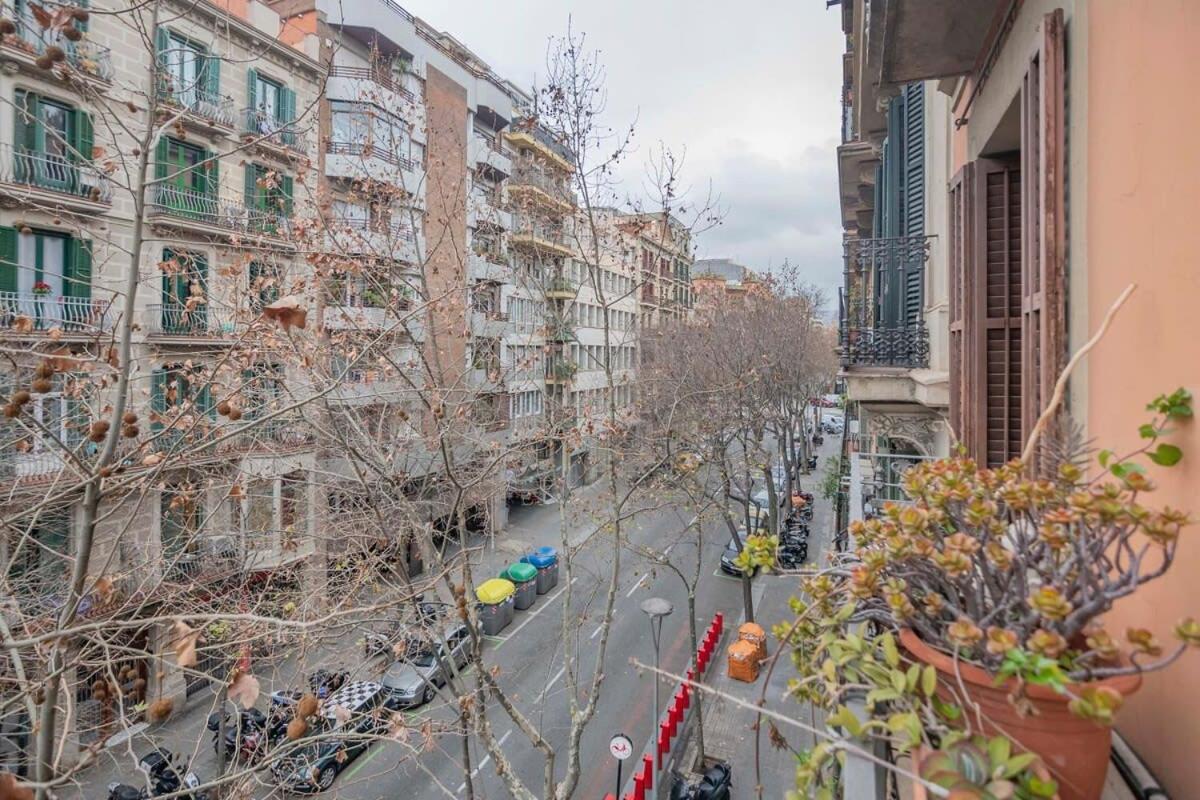 Exclusive 2 Bedroom Apartment In The City Center Barcelona Exterior photo